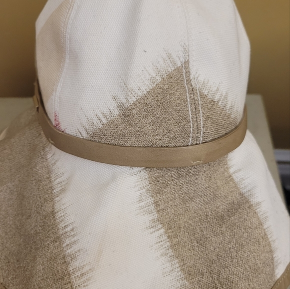 Burberry Women Multi-Colored Canvas Bucket Hat Size Medium - Picture 3 of 16